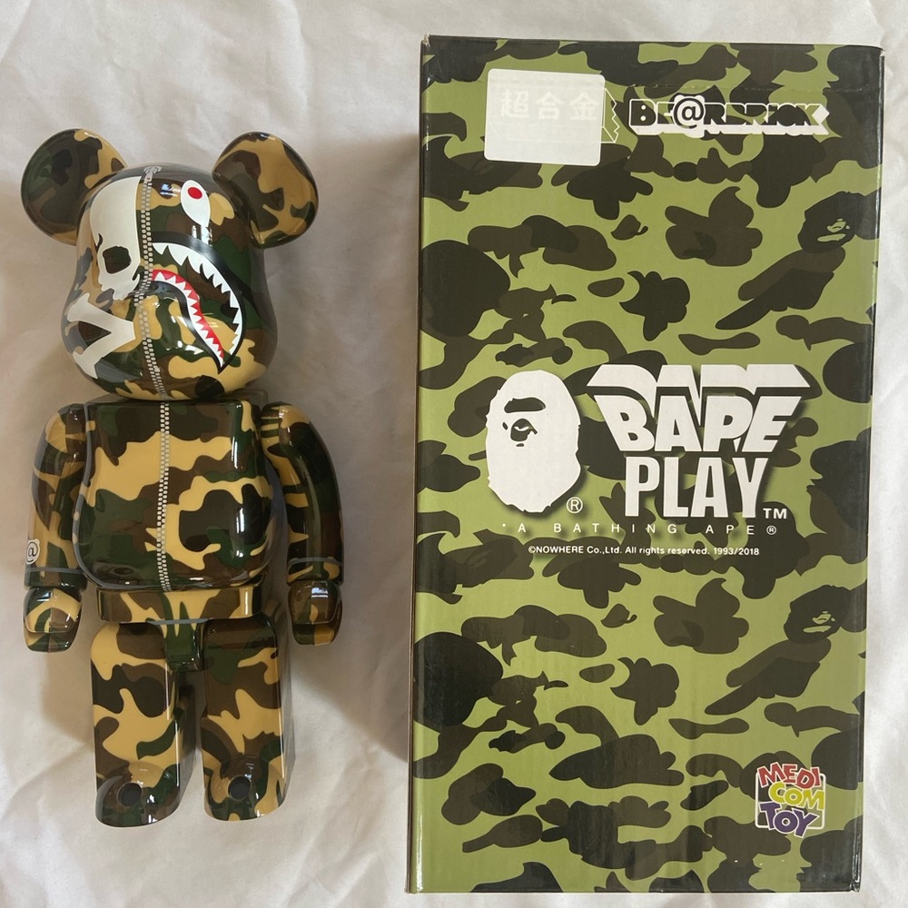 BE@RBRICK BAPE x Mastermind Figure